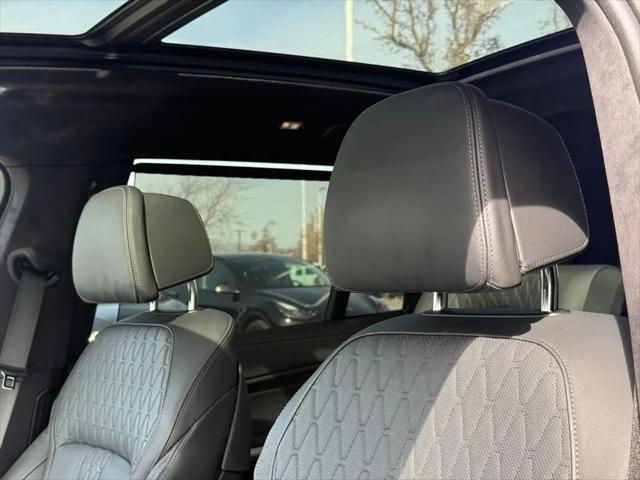 2025 BMW X7 M60i