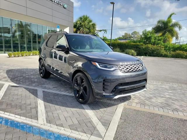 2025 Land Rover Discovery P360 Metropolitan Edition