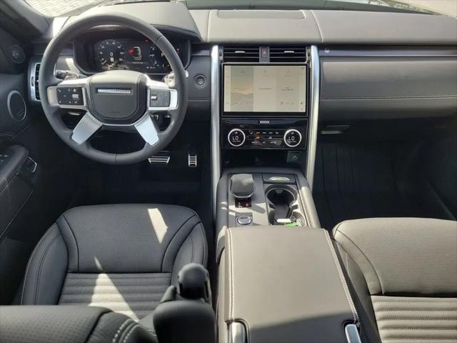 2025 Land Rover Discovery P360 Metropolitan Edition