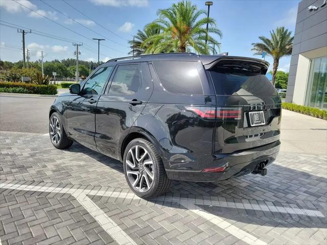 2025 Land Rover Discovery P300 Dynamic SE