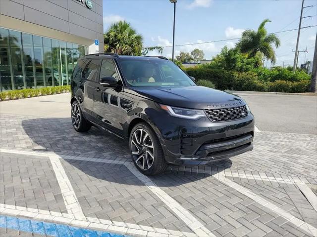 2025 Land Rover Discovery P300 Dynamic SE