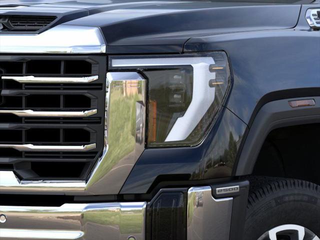 2025 GMC Sierra 2500HD 4WD Crew Cab Standard Bed SLT