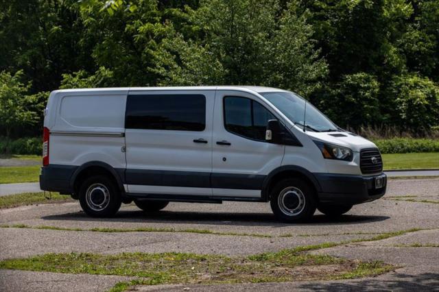 2017 Ford Transit w/Sliding Side Door w/RWB