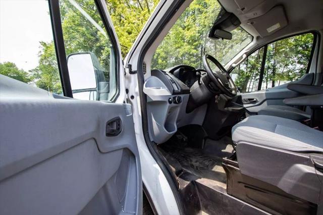 2017 Ford Transit w/Sliding Side Door w/RWB