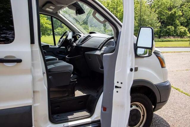 2017 Ford Transit w/Sliding Side Door w/RWB