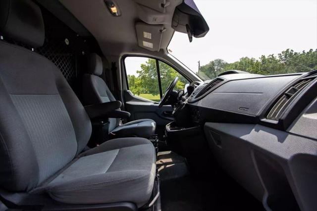 2017 Ford Transit w/Sliding Side Door w/RWB