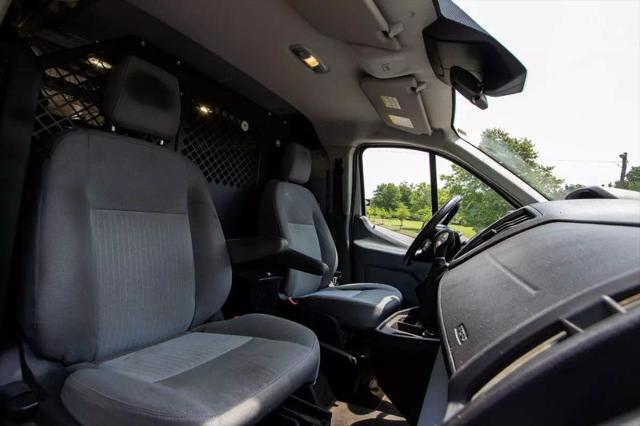 2017 Ford Transit w/Sliding Side Door w/RWB