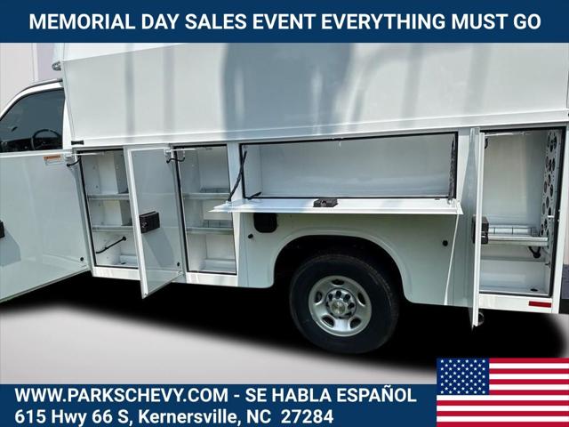 2025 Chevrolet Express Cutaway Work Van