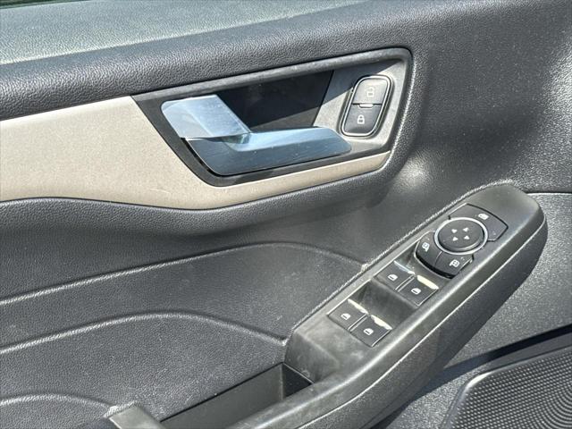 2022 Ford Escape SEL Hybrid