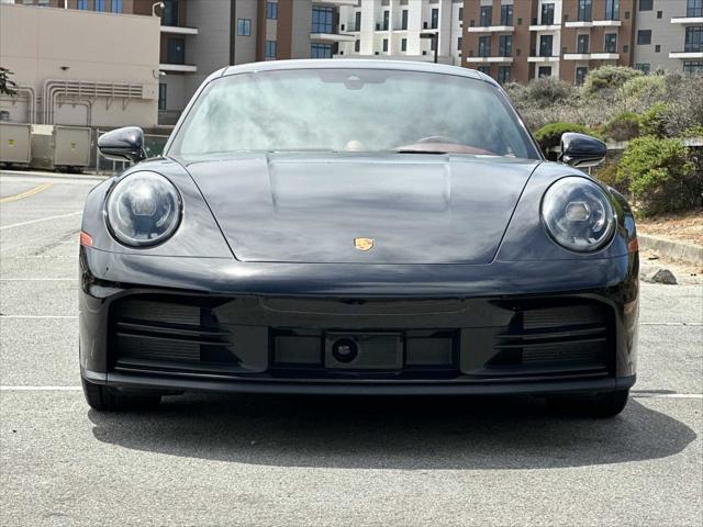 2025 Porsche 911 Carrera