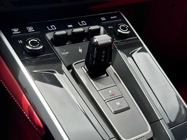 2025 Porsche 911 Carrera