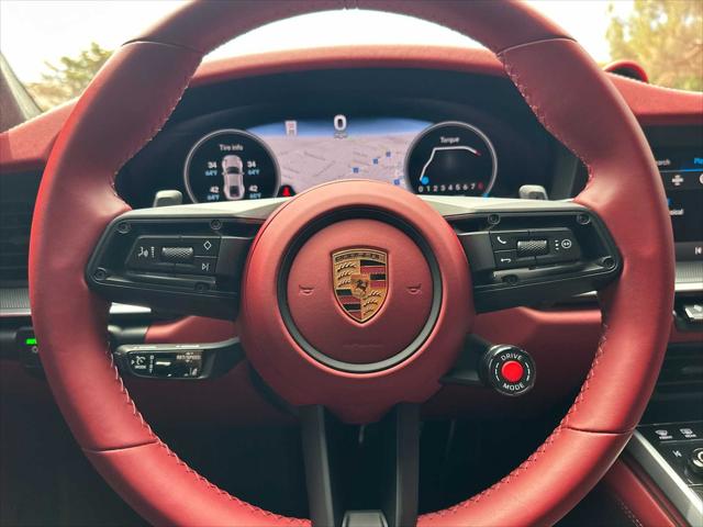 2025 Porsche 911 Carrera