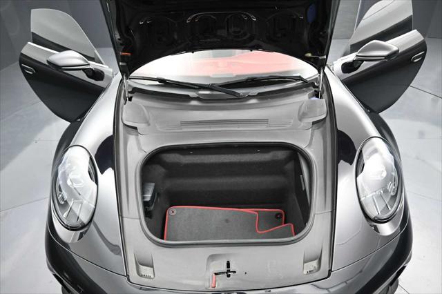 2025 Porsche 911 Carrera