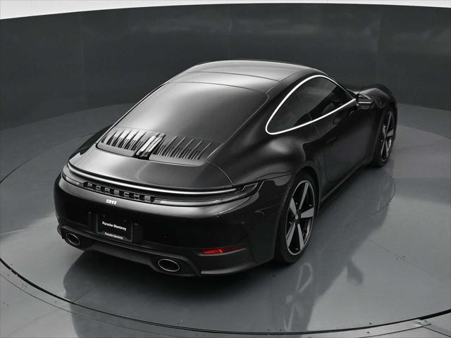 2025 Porsche 911 Carrera