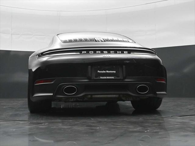 2025 Porsche 911 Carrera