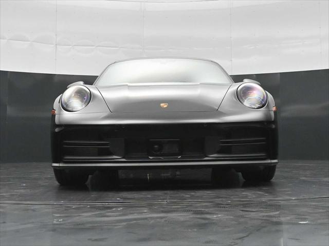 2025 Porsche 911 Carrera