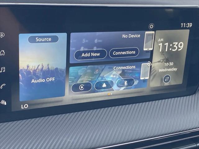 2025 Nissan Kicks SR FWD