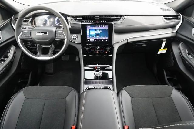 2025 Jeep Grand Cherokee L Altitude X 4x4