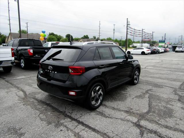 2022 Hyundai Venue SEL