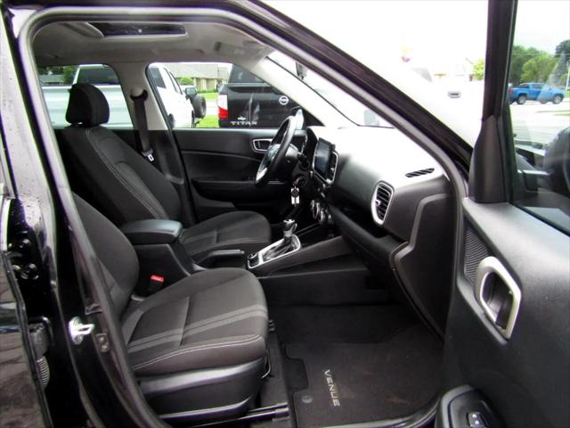 2022 Hyundai Venue SEL