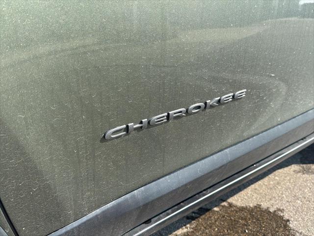 Used 2019 Jeep Cherokee For Sale in Jackson, MI