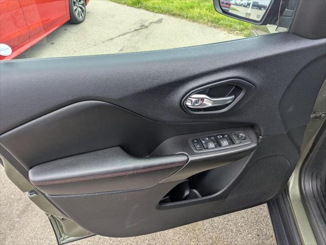 Used 2019 Jeep Cherokee For Sale in Jackson, MI