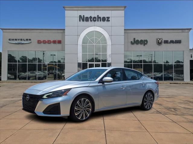 2023 Nissan Altima SL FWD