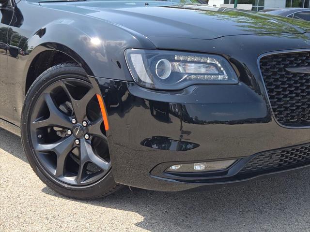 2023 Chrysler 300 300S