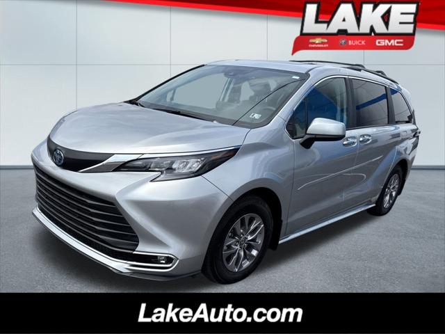 2024 Toyota Sienna XLE