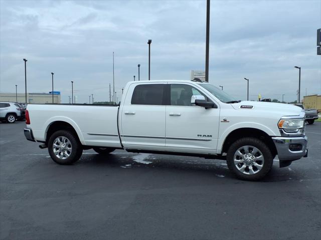 2019 RAM 3500 Limited Crew Cab 4x4 8 Box