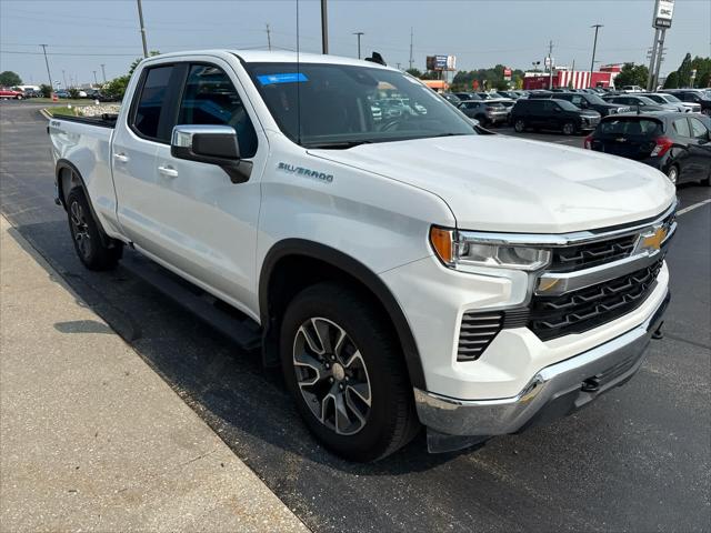 2022 Chevrolet Silverado 1500 4WD Double Cab Standard Bed LT with 2FT