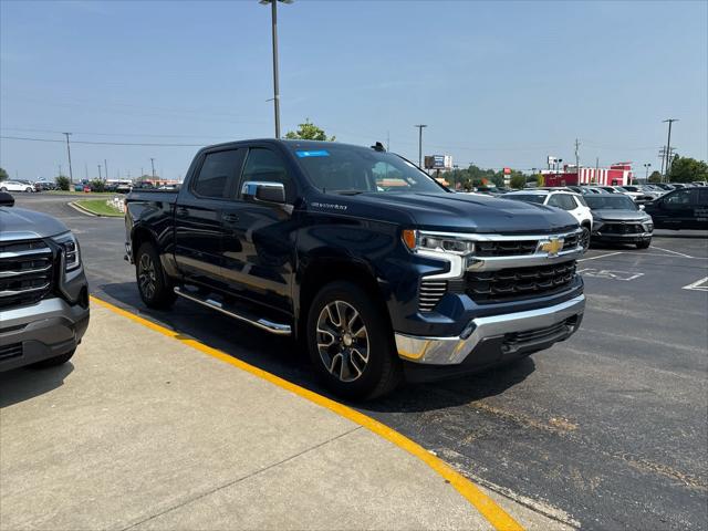 2022 Chevrolet Silverado 1500 4WD Crew Cab Short Bed LT with 2FL