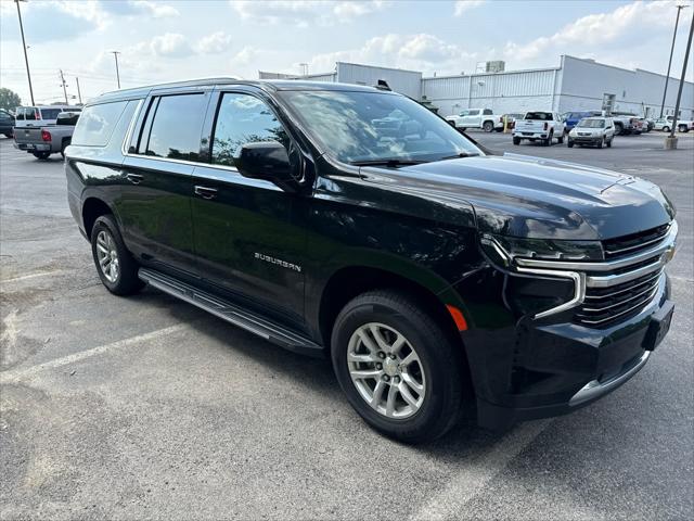 2023 Chevrolet Suburban 4WD LT