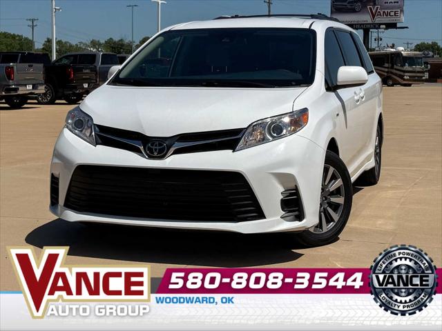 2020 Toyota Sienna LE