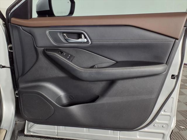 2023 Nissan Rogue Platinum FWD