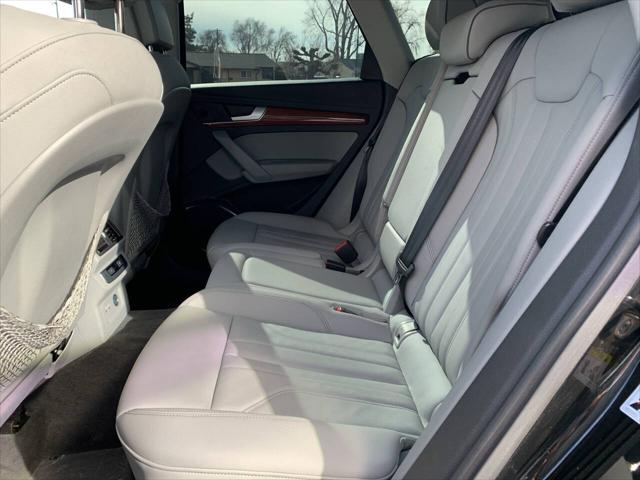2022 Audi Q5 Premium 55 TFSI e S line quattro S tronic