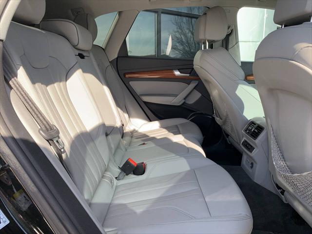 2022 Audi Q5 Premium 55 TFSI e S line quattro S tronic