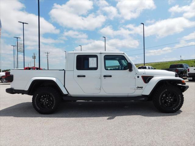 2024 Jeep Gladiator Jeep Beach