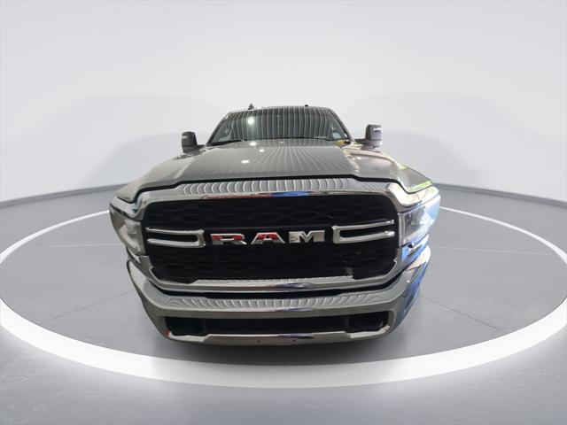 2024 RAM 2500 Tradesman Crew Cab 4x4 64 Box
