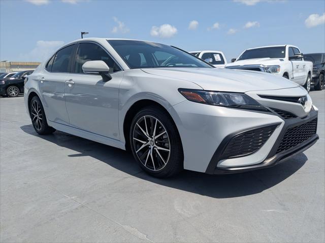 2023 Toyota Camry SE Nightshade Edition