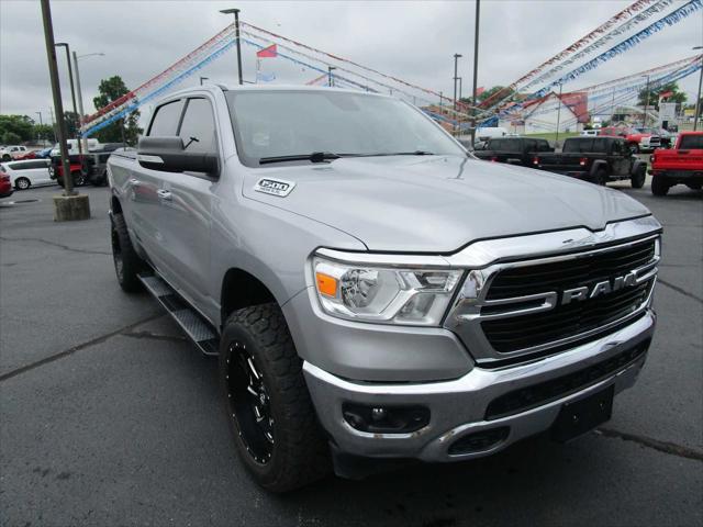 2019 RAM 1500 Big Horn/Lone Star Crew Cab 4x4 57 Box