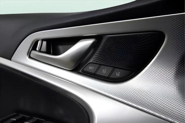 2026 Genesis G70 2.5T RWD Prestige