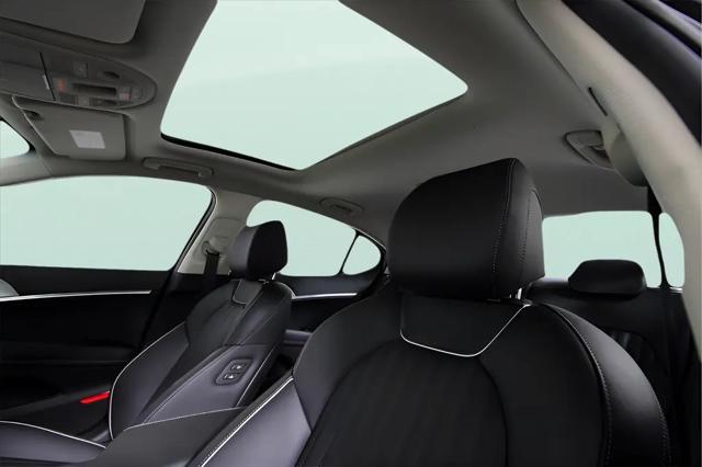 2026 Genesis G70 2.5T RWD Prestige