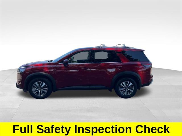 2023 Nissan Pathfinder SL 4WD