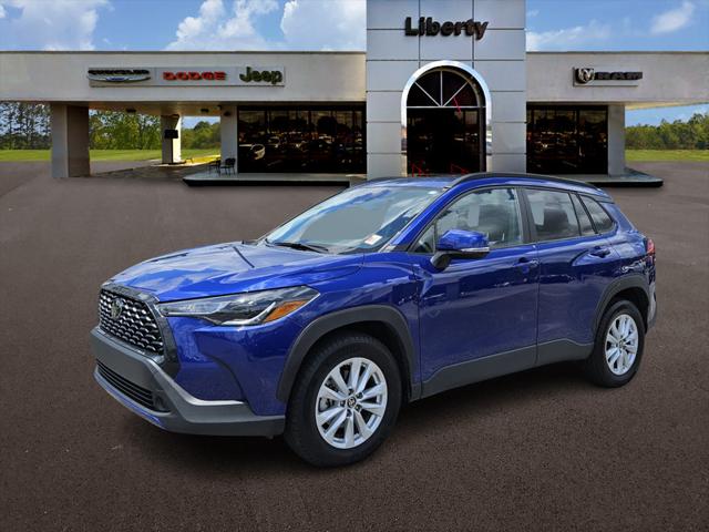 2024 Toyota Corolla Cross LE