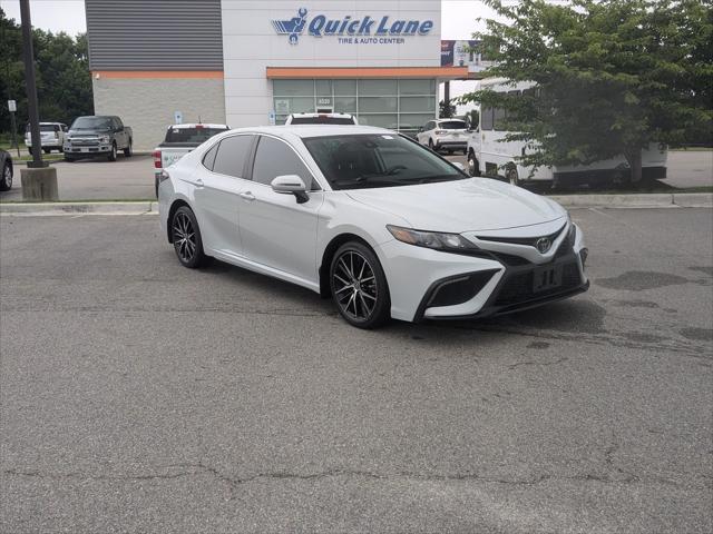 2024 Toyota Camry SE