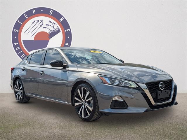 2022 Nissan Altima SR FWD