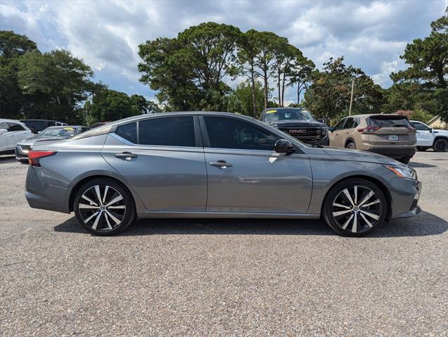 2022 Nissan Altima SR FWD