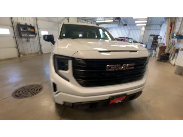 2022 GMC Sierra 1500 4WD Crew Cab Short Box Elevation with 3SB