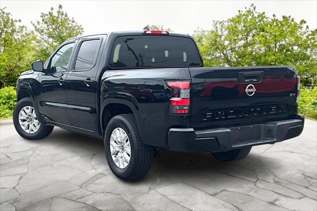 2022 Nissan Frontier Crew Cab SV 4x2